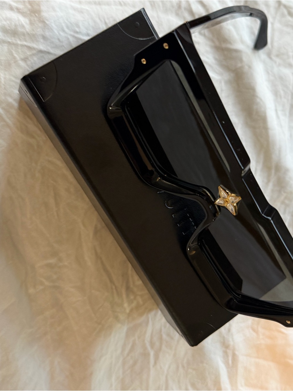 Black Oversized Shield Sunglasses with Gold Accents - Picture 3 of 3